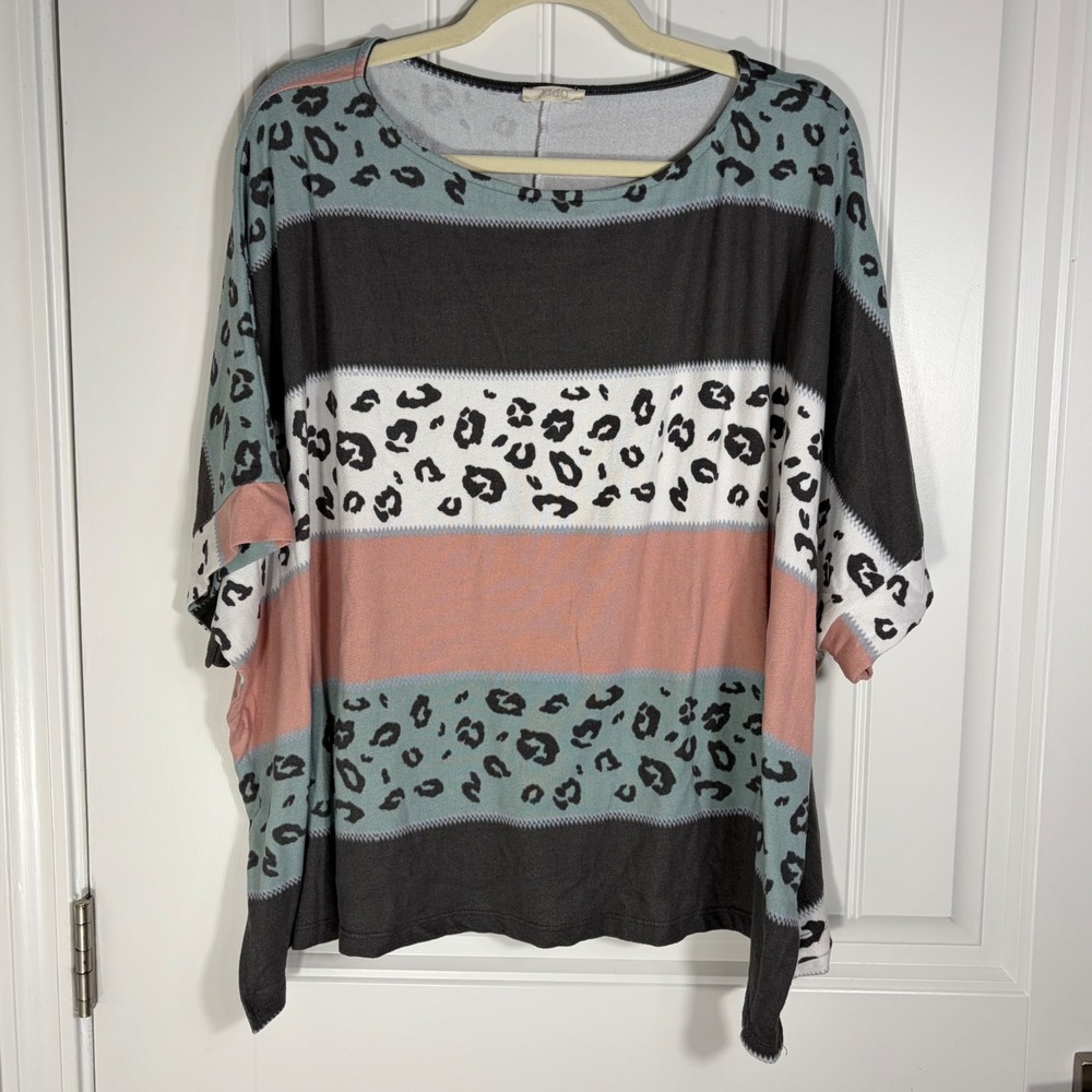 Jodifl Women Leopard Colorblock Stripe Oversized Top T63965 One Size